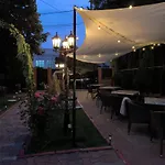 Friendly House *