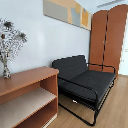 Friendly House Gazde/Camere de închiriat