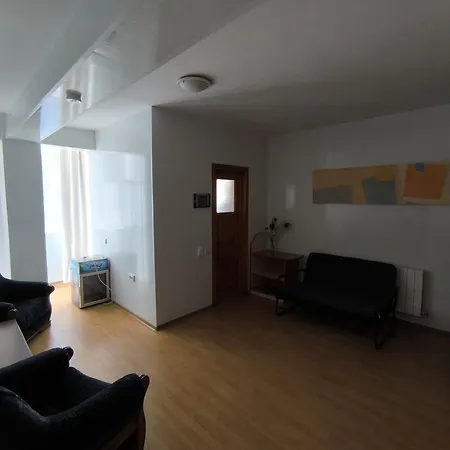 Friendly House בית אירוח *